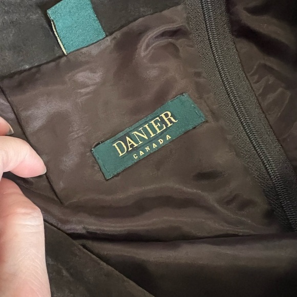 Danier Dark Brown Suede Skirt - Picture 3 of 4